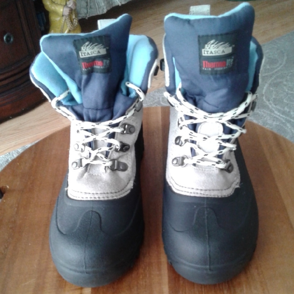 Itasca Black,  Blue And Tan Thermolite Boots